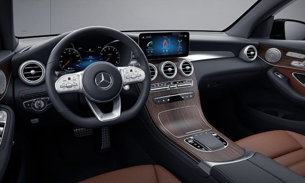 Mercedes Benz GLC 300: Interior Mewah Berteknologi Tinggi