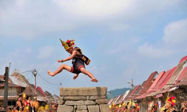 Ragam Tradisi Unik Di Indonesia Yang Masih Dilestarikan