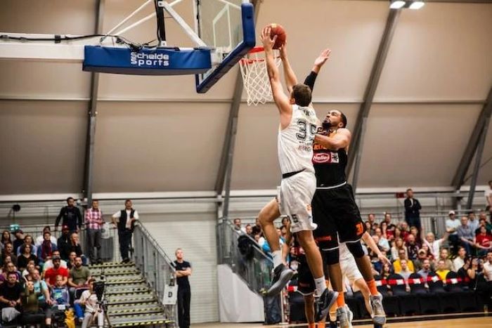 Strategi Bertahan Dalam Permainan Basket