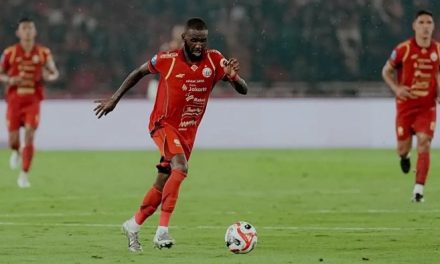 Bursa Transfer Pemain Yang Mewarnai Persaingan Sepak Bola