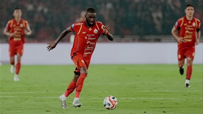 Bursa Transfer Pemain Yang Mewarnai Persaingan Sepak Bola